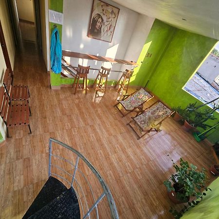 Отель Sarisa House Икитос Экстерьер фото